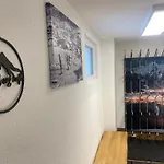 Appartements Bergfried - Ski In Ski Out, Inklusive Sommerkarte, Zentral Mit Ausblick Ueber Kaprun * カプルーン