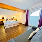 아파트 Appartements Bergfried - Ski In Ski Out, Inklusive Sommerkarte, Zentral Mit Ausblick Ueber Kaprun 카프룬