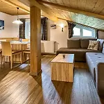 Appartements Bergfried - Ski In Ski Out, Inklusive Sommerkarte, Zentral Mit Ausblick Ueber Kaprun Appartamento Kaprun
