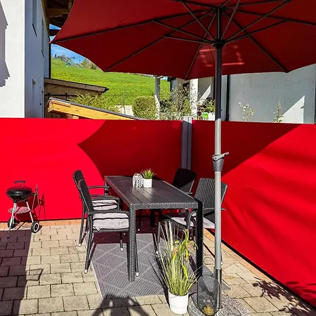 Appartements Bergfried - Ski In Ski Out, inklusive Sommerkarte, zentral mit Ausblick über Kaprun *