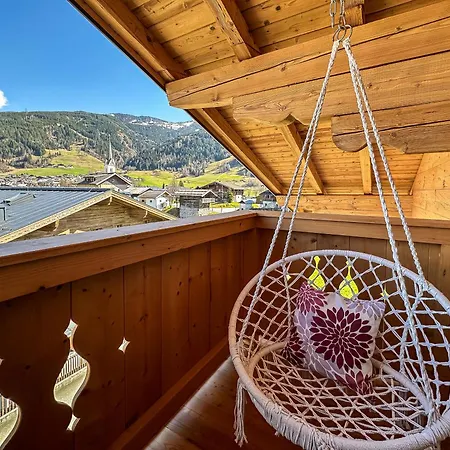Appartamento Bergfried Kaprun, Ski-in Ski-out, Sommerkarte Und Panoramablick *