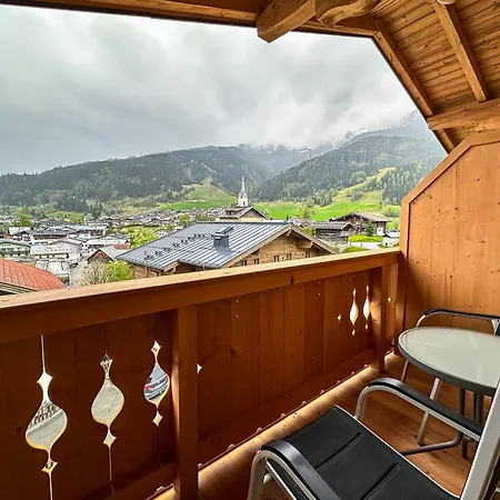 Bergfried - In Out, Inklusive Sommerkarte, Zentral Mit Ausblick Ueber Appartement Kaprun
