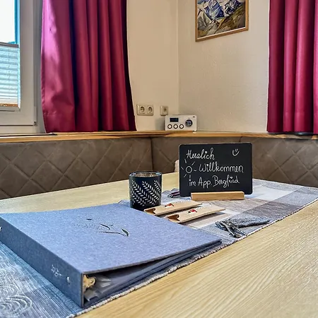 Bergfried - In Out Ab Mitte Dezember, Inklusive Sommerkarte, Zentral Mit Ausblick Ueber