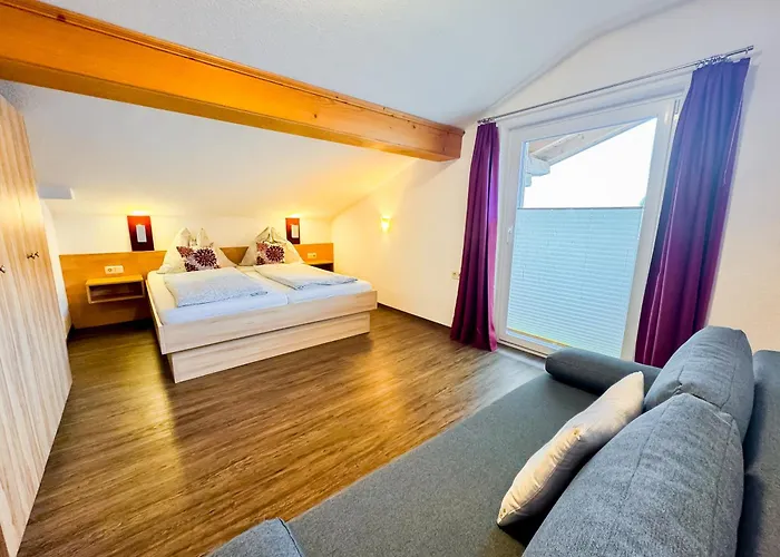 דירה Appartements Bergfried - Ski In Ski Out, Inklusive Sommerkarte, Zentral Mit Ausblick Ueber Kaprun קפרון