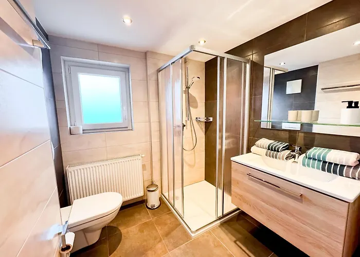 Appartements Bergfried - Ski In Ski Out, Inklusive Sommerkarte, Zentral Mit Ausblick Ueber Kaprun דירה