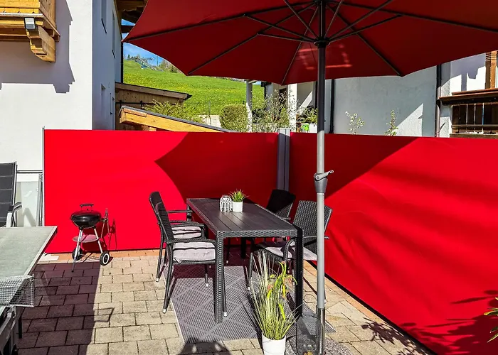 Appartements Bergfried - Ski In Ski Out, Inklusive Sommerkarte, Zentral Mit Ausblick Ueber Kaprun *