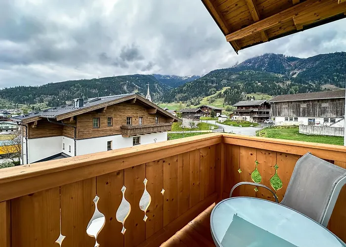 Appartements Bergfried - Ski In Ski Out, Inklusive Sommerkarte, Zentral Mit Ausblick Ueber Kaprun קפרון