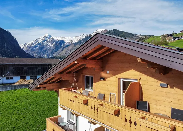 Appartements Bergfried - Ski In Ski Out, Inklusive Sommerkarte, Zentral Mit Ausblick Ueber Kaprun * קפרון
