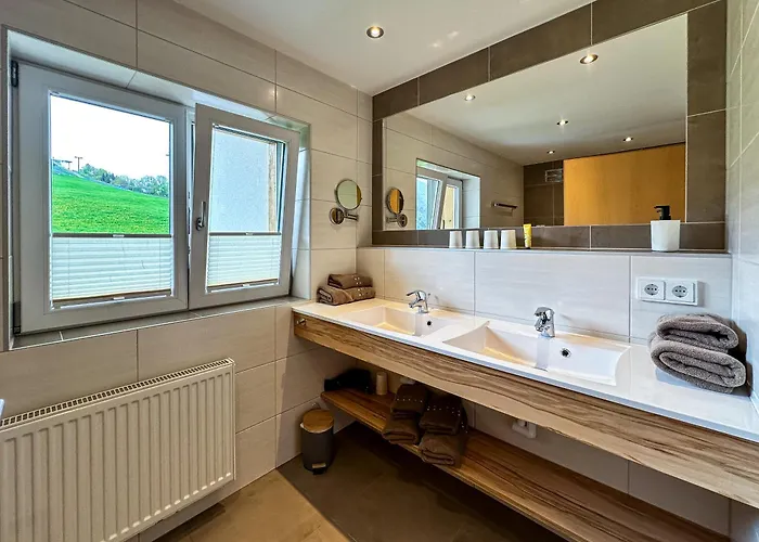 דירה Appartements Bergfried - Ski In Ski Out, Inklusive Sommerkarte, Zentral Mit Ausblick Ueber Kaprun *