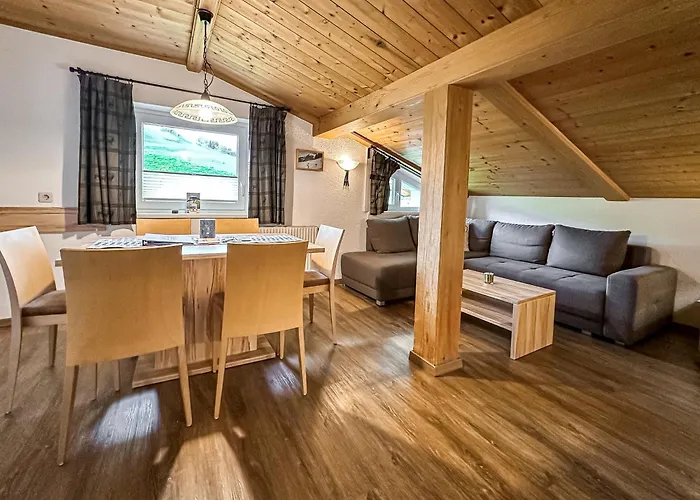 Appartements Bergfried - Ski In Ski Out, Inklusive Sommerkarte, Zentral Mit Ausblick Ueber Kaprun קפרון
