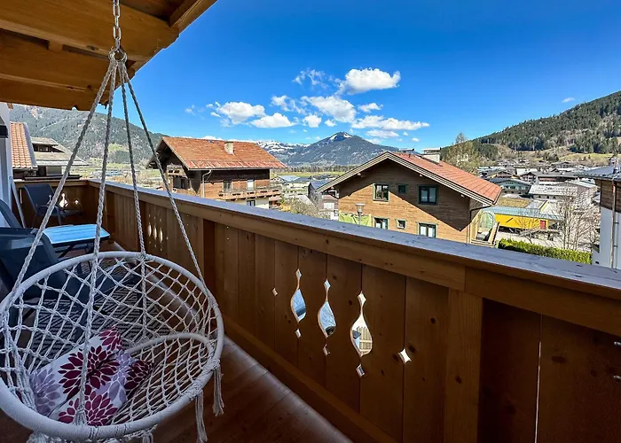 Appartements Bergfried - Ski In Ski Out, Inklusive Sommerkarte, Zentral Mit Ausblick Ueber Kaprun * קפרון